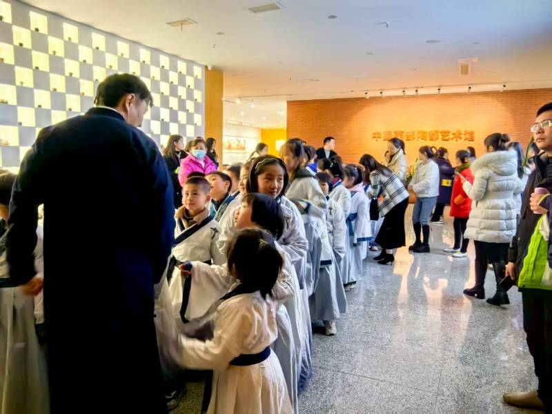 文化赋能：剑阁县魔创文旅挖掘城市文化资源的实践探索